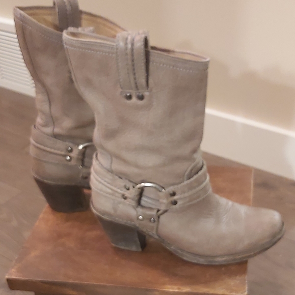 Frye Carmen Harness Short boots - Picture 11 of 11